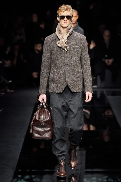 Look 22